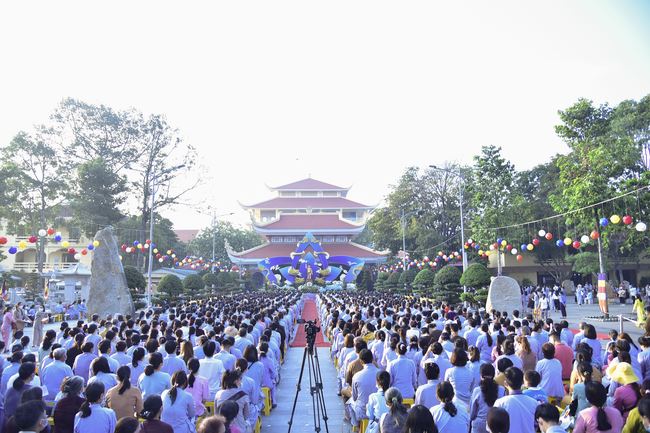 Đại lễ Phật đản PL 256 - DL 2022 tại chùa Hoằng Pháp